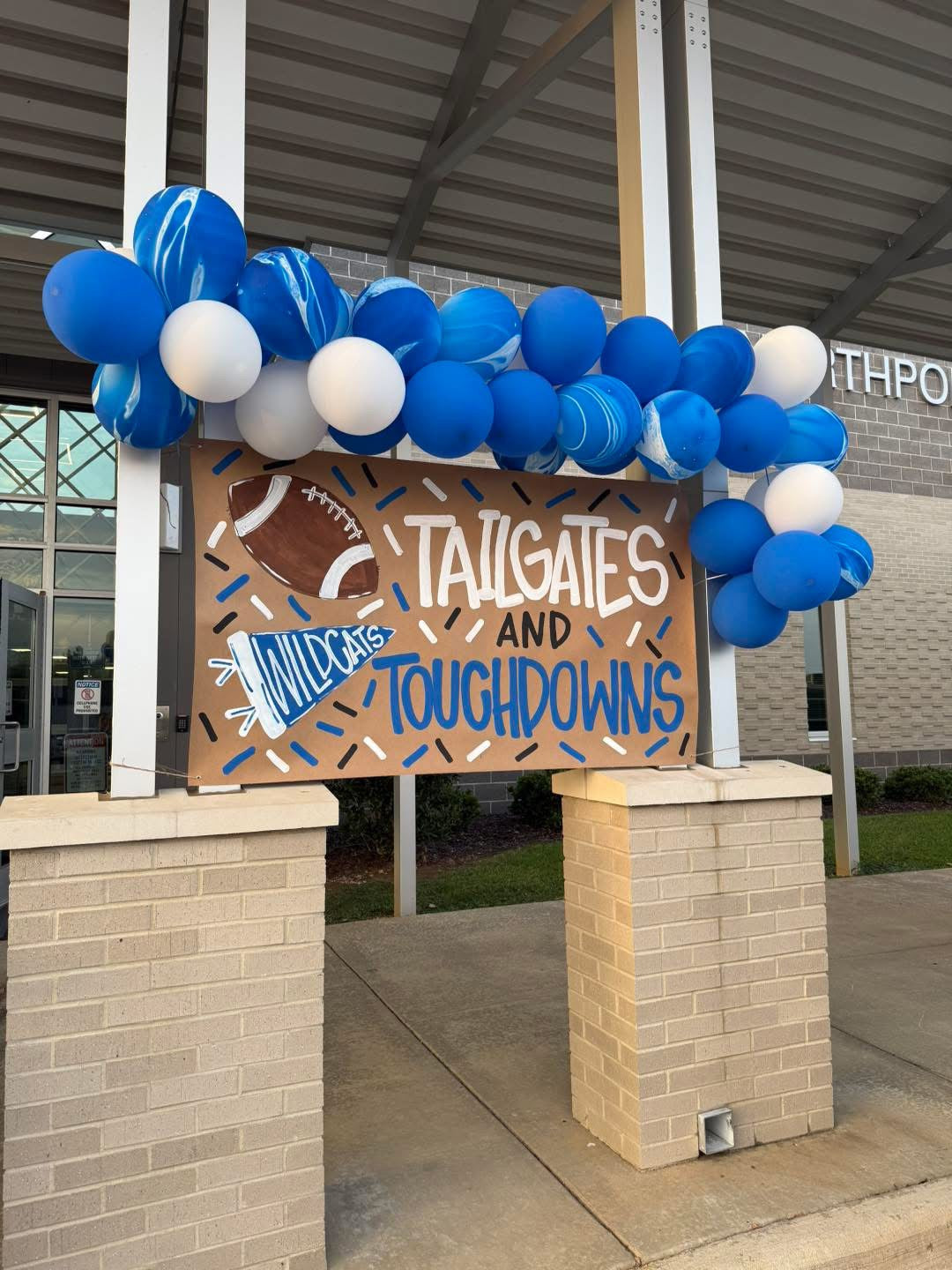 Custom Football Gameday Tailgate Banner – Hand-Painted Kraft Paper, Personalized Colors & Flag